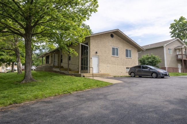 property at 1415 Paris Rd