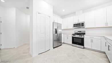 14694 White Pearl Rd in Punta Gorda, FL - Building Photo - Building Photo