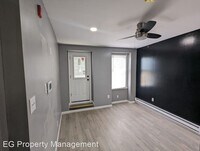 883 N Preston St photo'