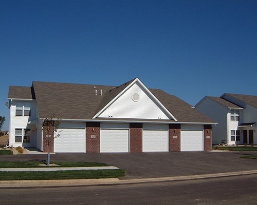 Wilshire Commons Apartments in Rockford, IL - Foto de edificio