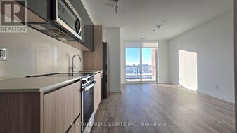 3100 Keele St in Toronto, ON - Building Photo