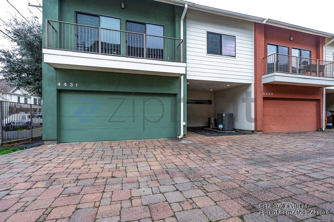 4431 Eigel St in Houston, TX - Foto de edificio