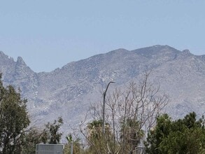 2149 S Winstel Ave in Tucson, AZ - Building Photo - Building Photo