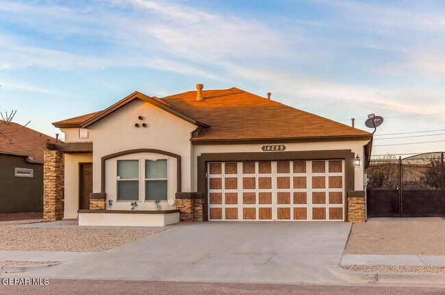 14289 Desert Sky Dr in Horizon City, TX - Building Photo - Building Photo