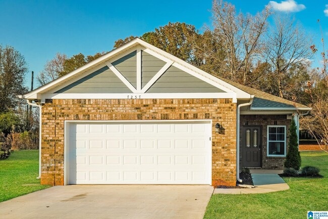 property at 7257 Owen Park Cir