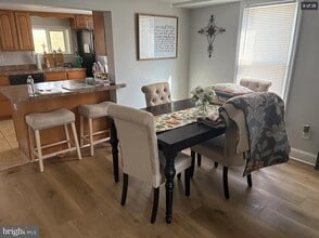 341 Emmett St in Phoenixville, PA - Building Photo - Building Photo