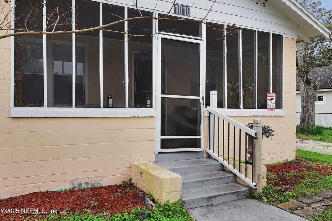 1018 W 23rd St in Jacksonville, FL - Building Photo