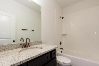 2640 Lubbock Ave in Fort Worth, TX - Building Photo - Interior Photo