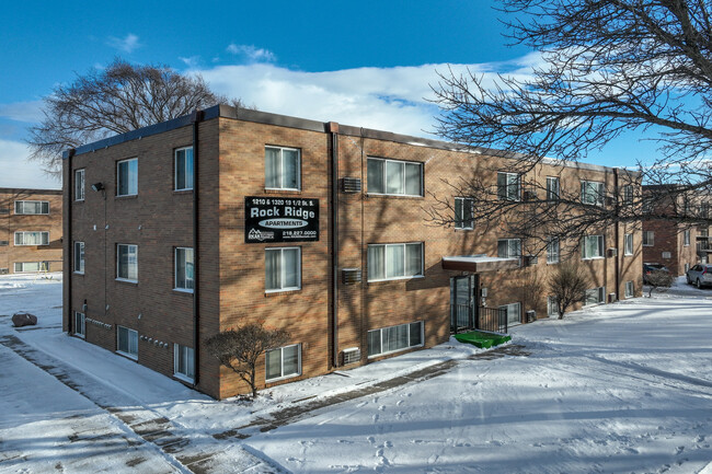 Rockridge in Moorhead, MN - Foto de edificio - Building Photo