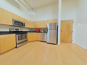 T and E Apartments in Richmond, VA - Building Photo - Building Photo