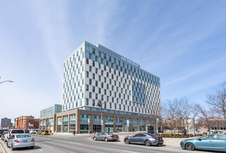 100 Bond Street East in Oshawa, ON - Building Photo - Building Photo