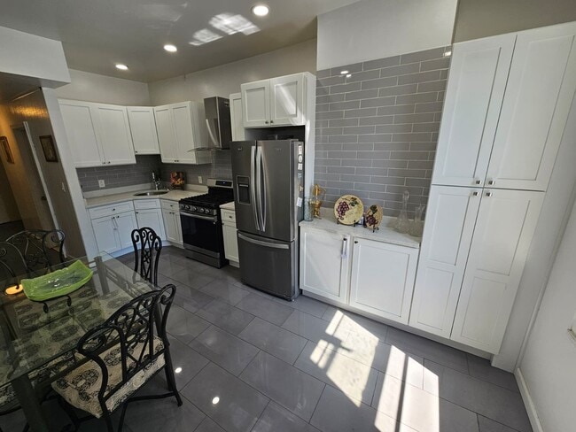 4916 Park Ave, Unit 2