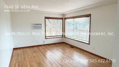 7440 SE 48th Av in Portland, OR - Building Photo - Building Photo