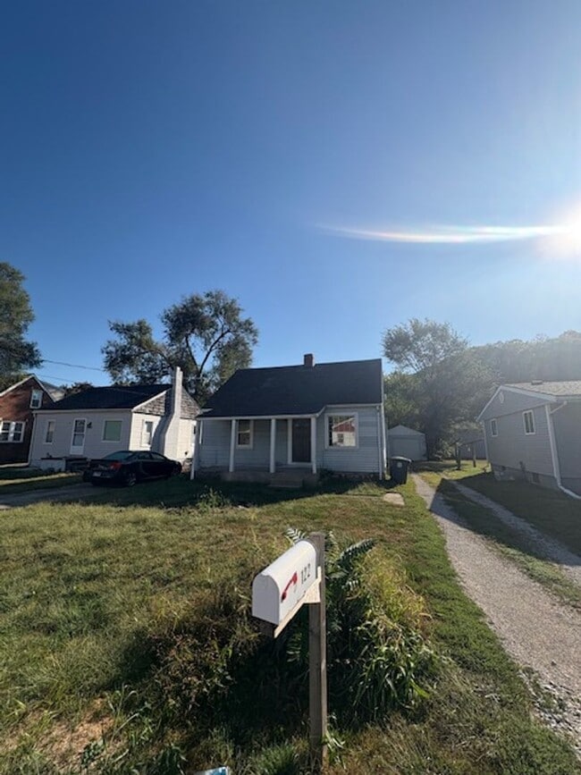 122 Callender St in East Peoria, IL - Building Photo - Building Photo