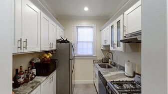 14 Glenville Ave, Unit #4 in Boston, MA - Building Photo