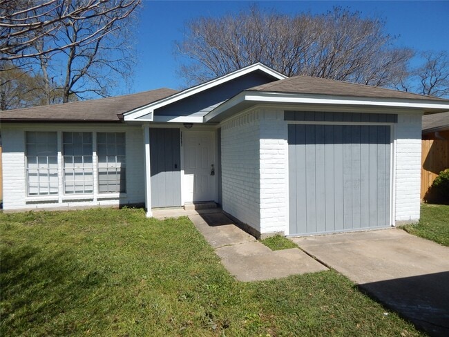 20502 Burwood Cir