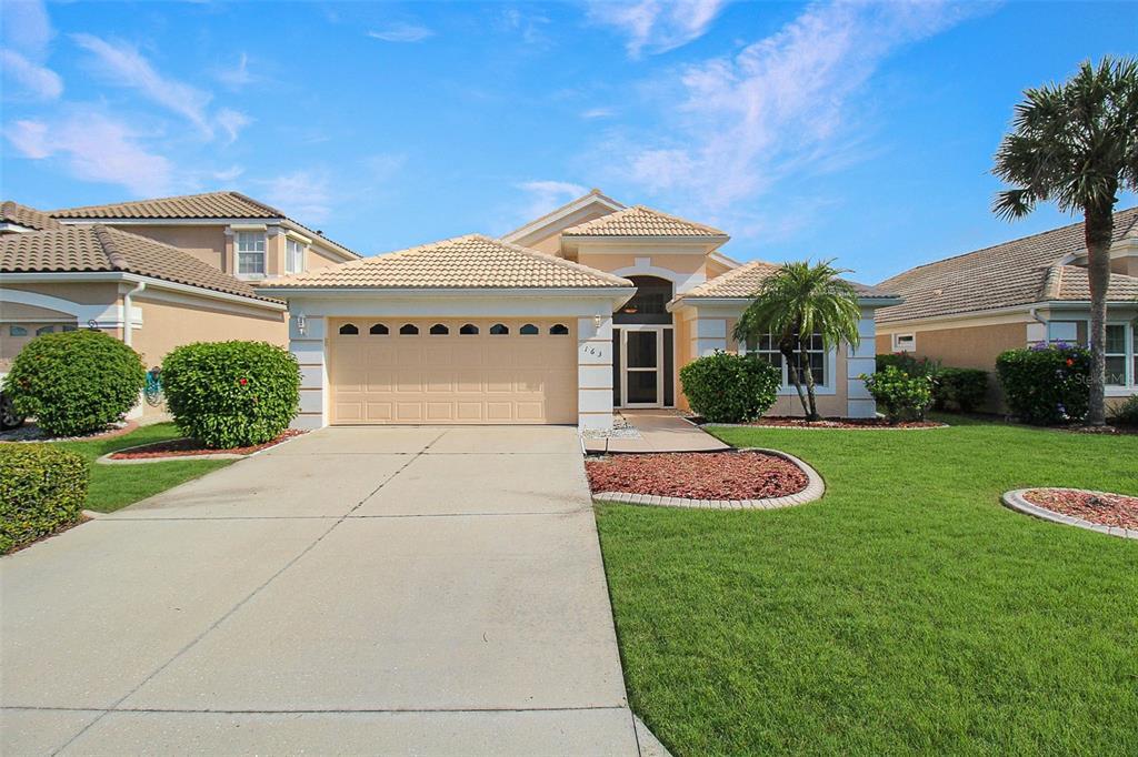163 Braemar Ave in Venice, FL - Building Photo