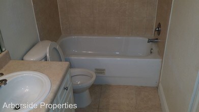 5761 Gatlin Ave-Unit -Apt 513 in Orlando, FL - Building Photo - Building Photo