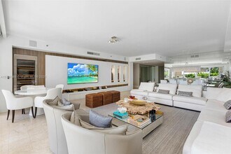 2021 Fisher Island Dr in Miami, FL - Building Photo - Building Photo