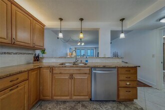 17900 Gulf Blvd, Unit 12C in Redington Shores, FL - Building Photo - Building Photo