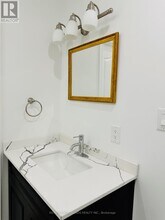 1405 Woodbine Ave in Toronto, ON - Building Photo - Building Photo
