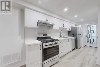 85 Primula Crescent in Toronto, ON - Building Photo - Building Photo