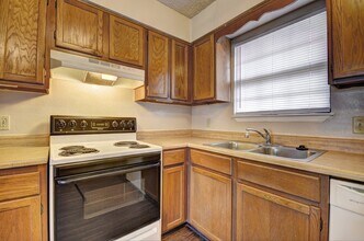 6321 Richland Plaza Dr-Unit -Apt D in North Richland Hills, TX - Foto de edificio - Building Photo