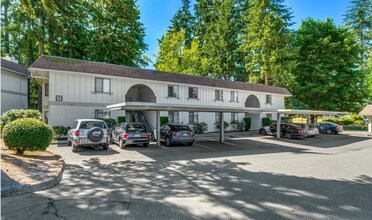 12515 NE 117th Pl in Kirkland, WA - Building Photo - Building Photo