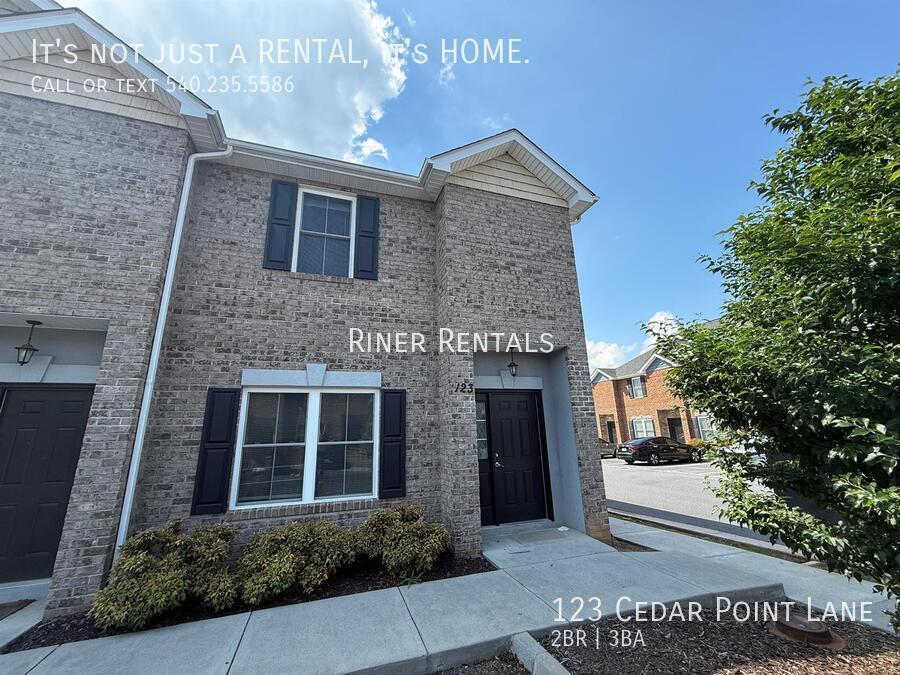 123 Cedar Point Ln in Harrisonburg, VA - Building Photo