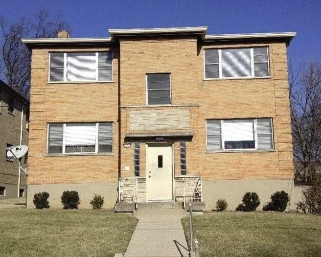 4782 Clevesdale Dr-Unit -2 in Cincinnati, OH - Building Photo