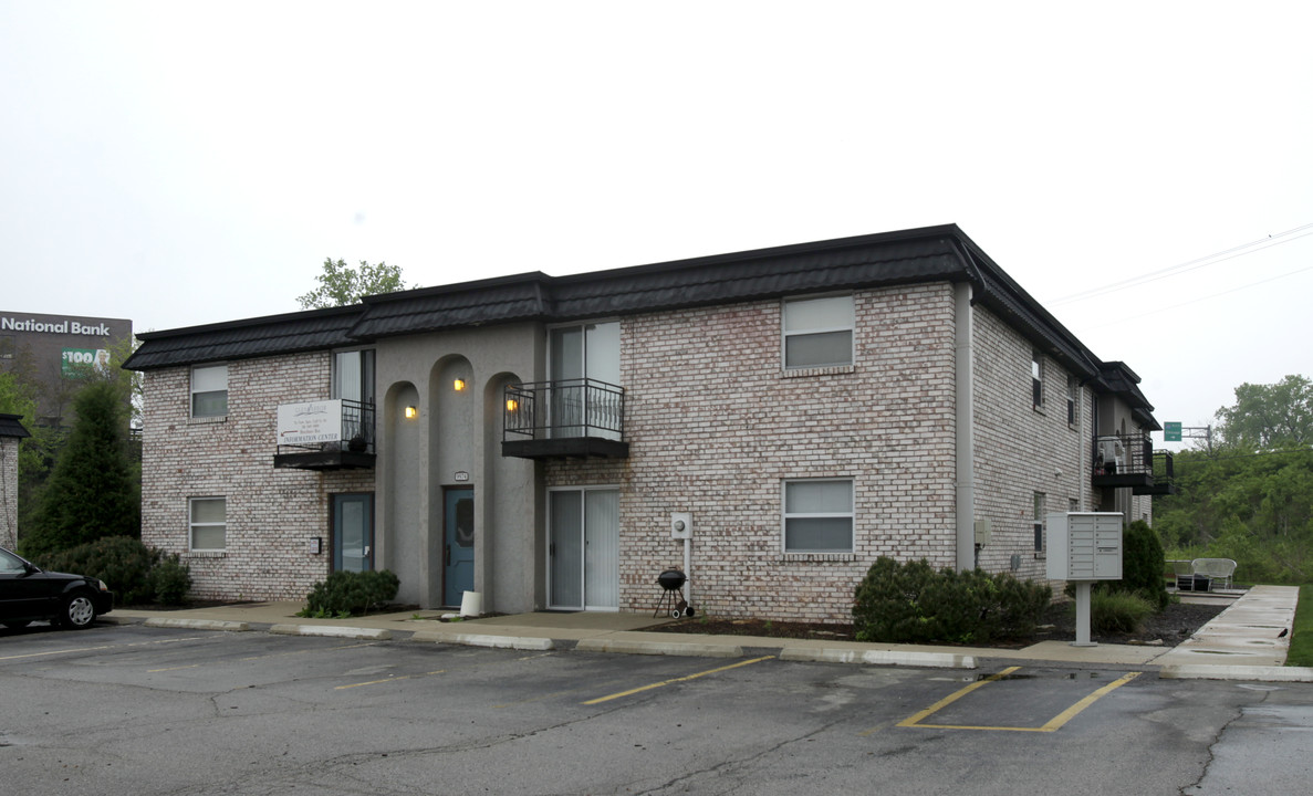 Glen Arbor Apartments in St. Louis, MO - Building Photo