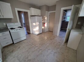 61 Freeman St in Hartford, CT - Building Photo