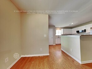 7107 Fox Point Dr in Charlotte, NC - Building Photo - Building Photo