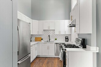 1400 W Chestnut St in Chicago, IL - Building Photo - Building Photo