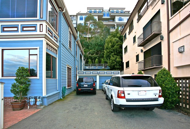 505 Bridgeway in Sausalito, CA - Building Photo - Building Photo