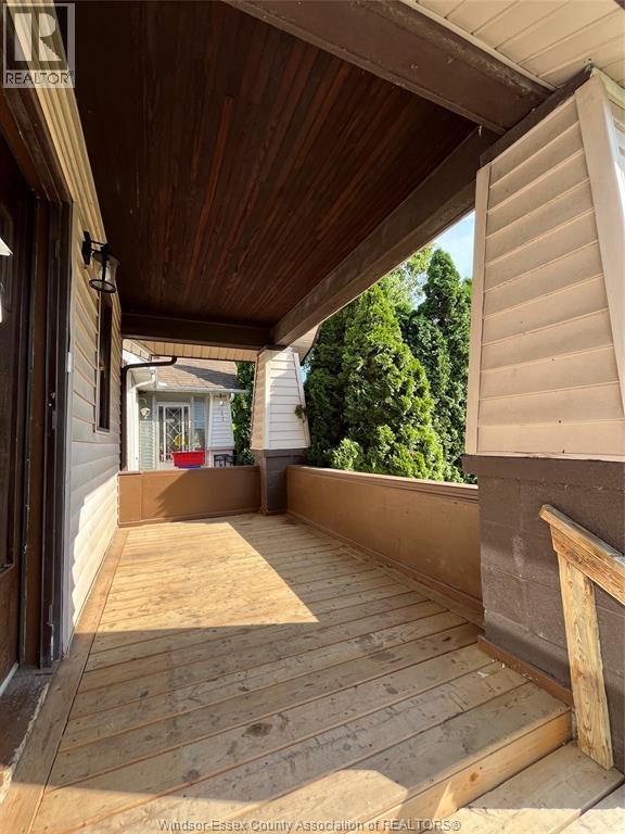 1106 Moy Ave in Windsor, ON - Foto de edificio - Building Photo