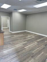 1472 S Mayo Trl, Unit 2 in Pikeville, KY - Building Photo - Building Photo