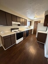 21 Wayne St SE in Niles, OH - Building Photo - Building Photo