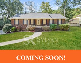 1755 Napier Dr in Birmingham, AL - Building Photo