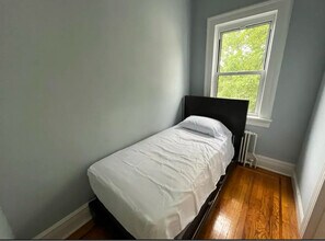 109 72nd St in North Bergen, NJ - Building Photo - Building Photo