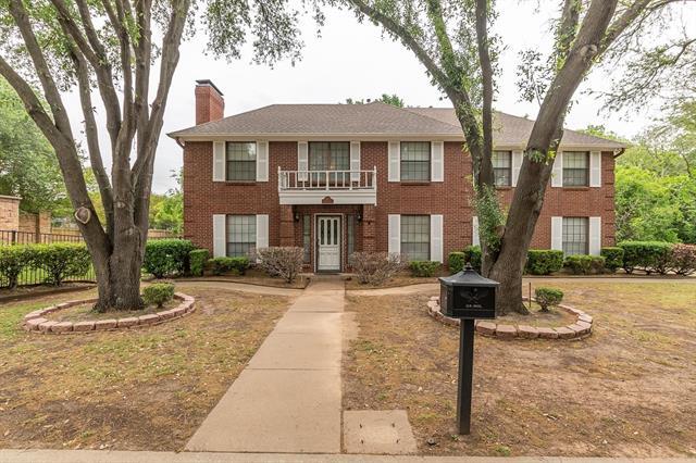 504 Estate Dr in Grand Prairie, TX - Building Photo