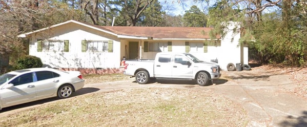 property at 540 Meadowview Dr