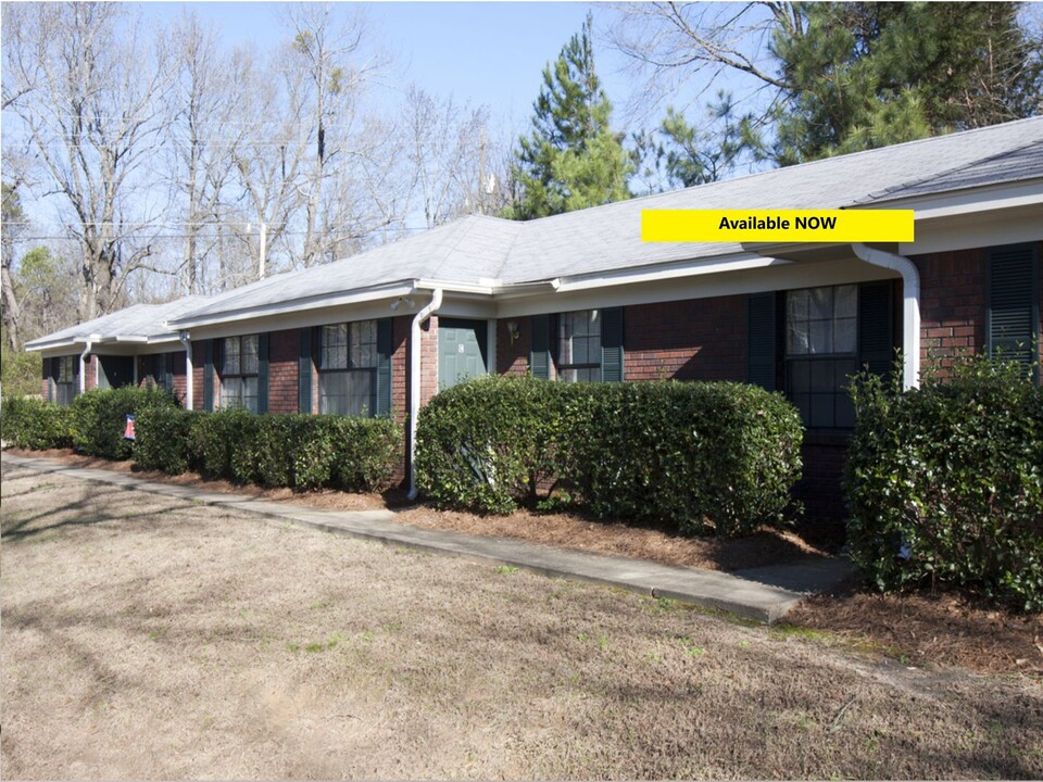 1590 Access Rd in Oxford, MS - Building Photo