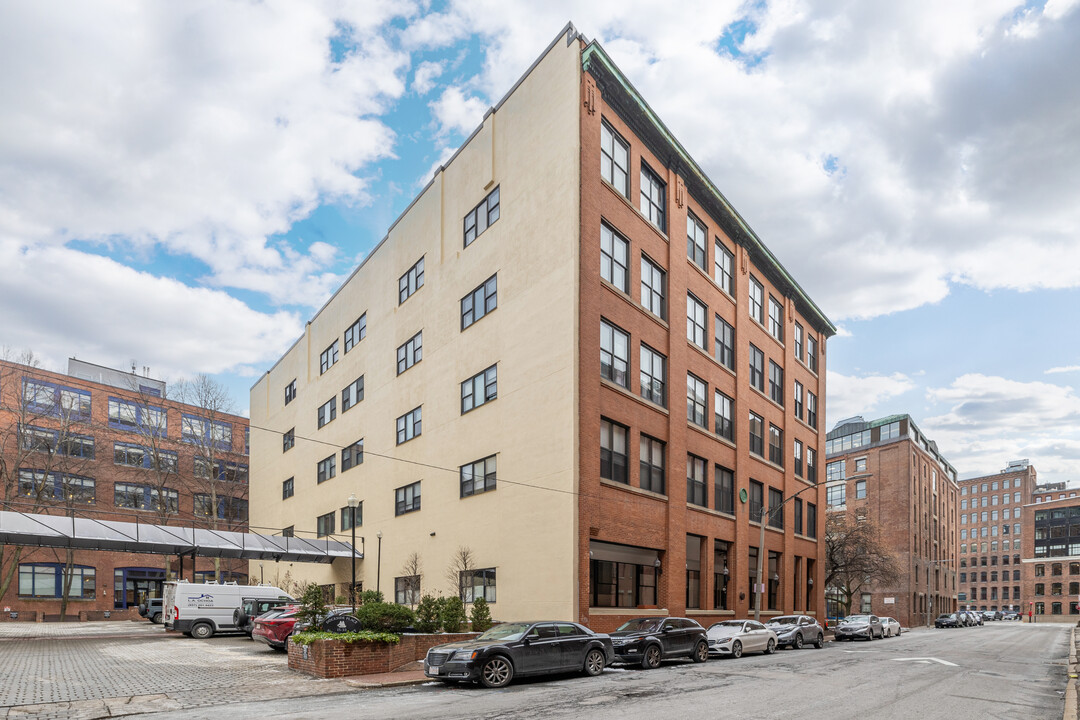 Dockside Place Condominiums in Boston, MA - Building Photo