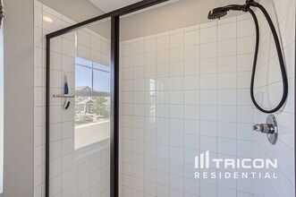 1813 Paley Dr in Windsor, CO - Building Photo - Building Photo