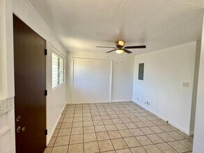 606 Kaulani Way in Kailua, HI - Building Photo - Building Photo