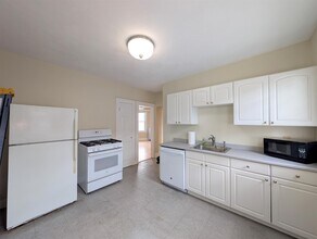 79 Conwell Ave, Unit 3 in Somerville, MA - Building Photo - Building Photo