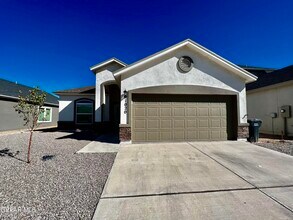 1020 Indigo Sky St in Horizon City, TX - Building Photo - Building Photo
