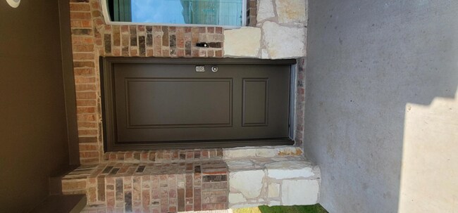 1619 Fawn Crk Dr in Blue Ridge, TX - Foto de edificio - Building Photo