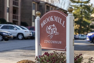 Brookmill Condominiums in Laurel, MD - Building Photo - Building Photo